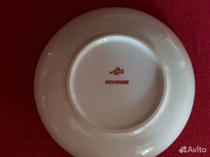 Большое блюдце лфз