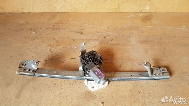 Стеклоподъемник передней правой двери logan 1