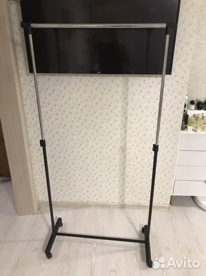 Вешалка напольная