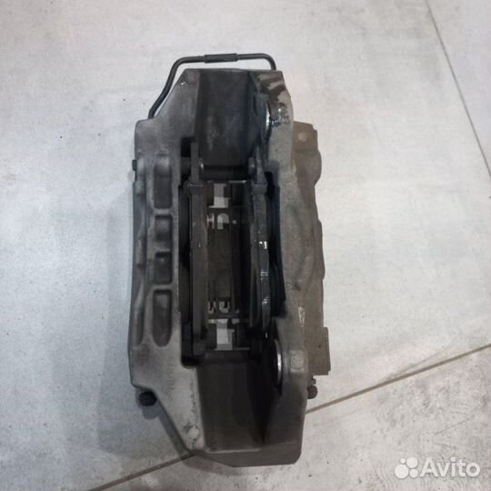 Суппорт передний левый Hyundai Genesis G80