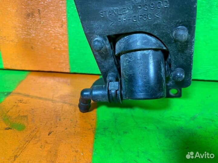 Форсунка омывателя фар левая Mazda 3 BK хэтчбек LF