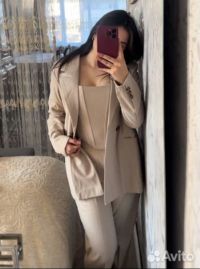 Костюм женский