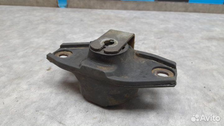 Опора (подушка) двигателя Лада Приора 1.6 (87)