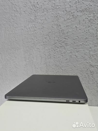 Apple MacBook Pro 13 2018