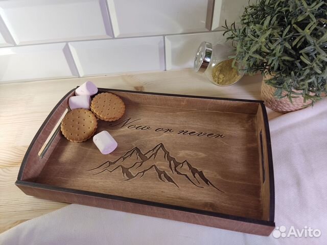 Поднос деревянный