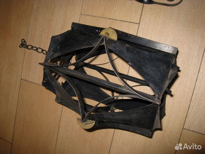 Люстра кованая