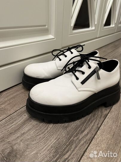 Туфли bershka 39