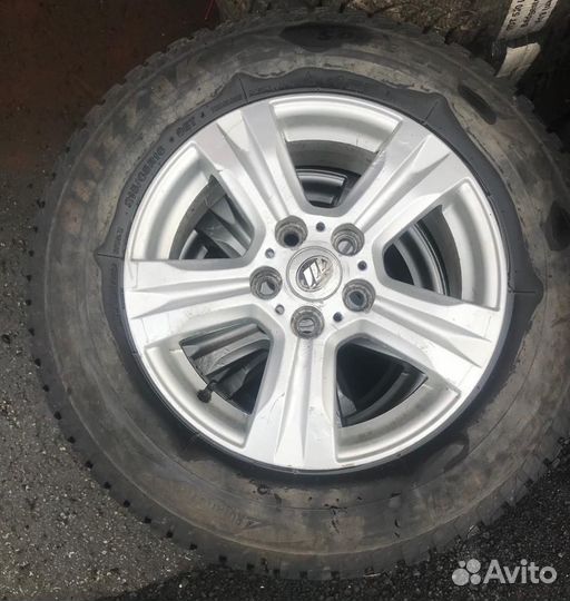 Bridgestone Blizzak Ice 215/65 R16