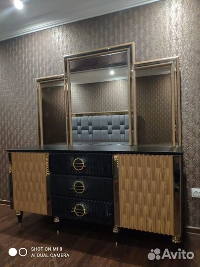 Спальный гарнитур 