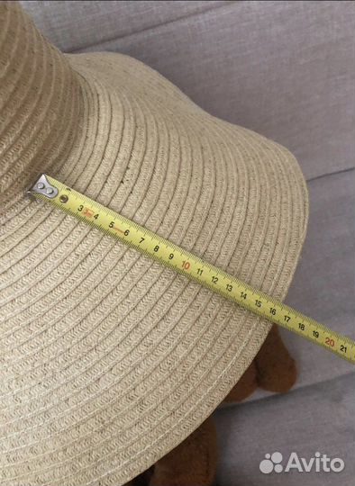 Шляпа женская соломенная