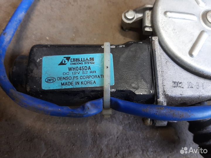 Задний правый стеклоподъёмник Kia Spectra, Shuma 2