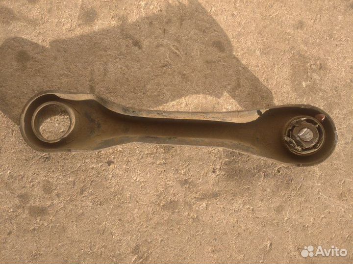 Рычаг задний правый Volvo S40 2004-2012