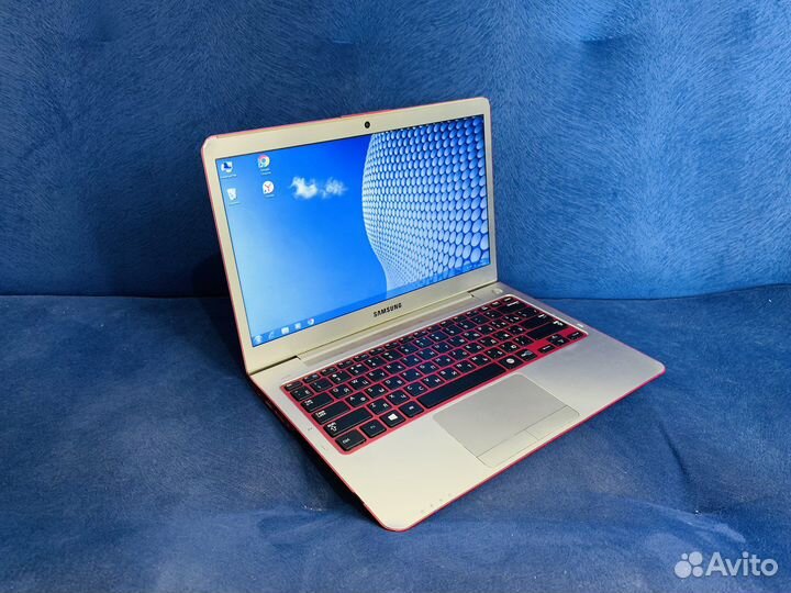 Ультрабук (SSD/6 гб/легкий)