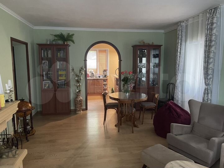 Коттедж 221 м² на участке 20 сот.