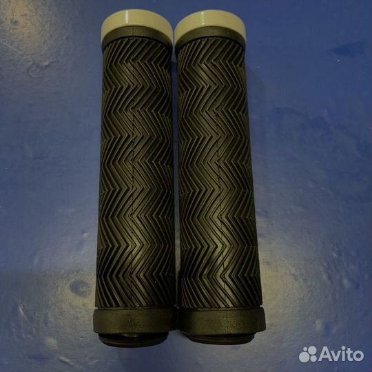 Грипсы с одним хомутом