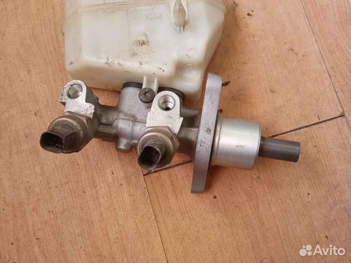 Главный тормозной цилиндр BMW 3 E46