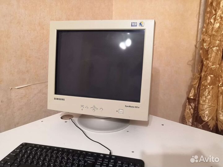 Игровой Монитор ЭЛТ Samsung 957DF 19 дюйм 85Гцц