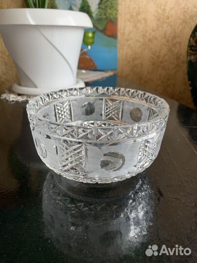 Ваза хрустальная