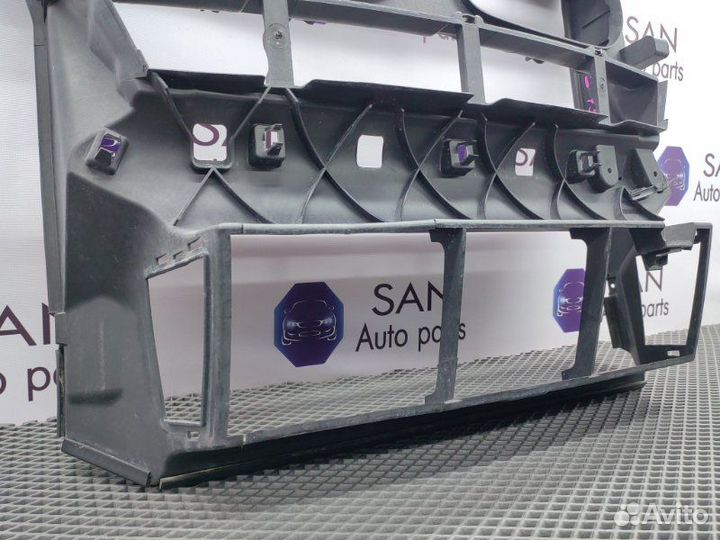 Воздуховод радиатора Bmw X5 Рест E70 рест N55B30A