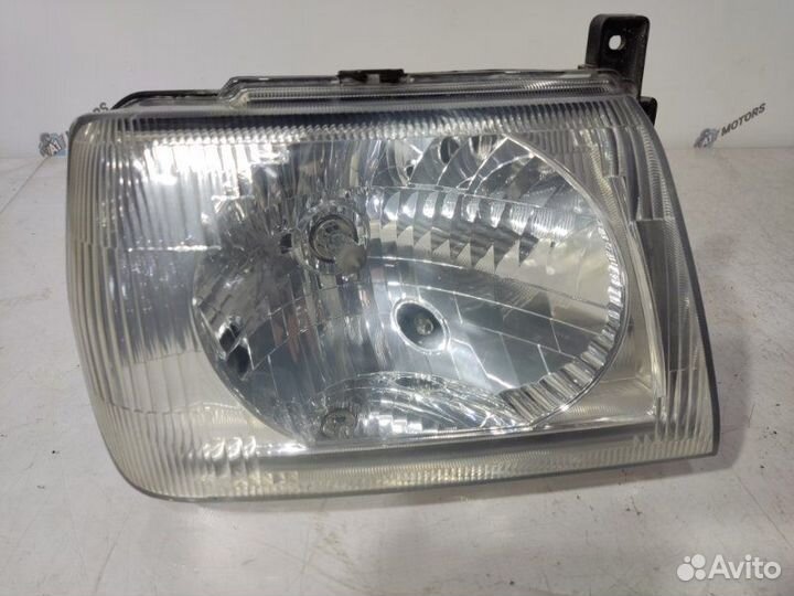 Фара передняя правая Mitsubishi Pajero Mini H58A