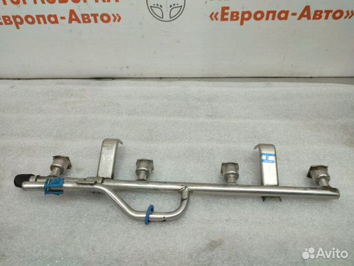 Рейка топливная (рампа) Opel Astra H 1.6 Л 2006