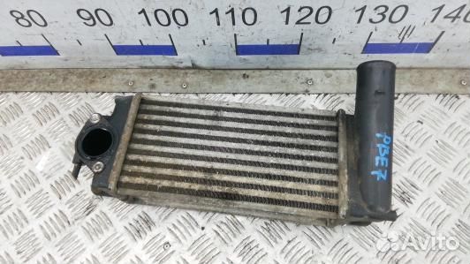 Радиатор интеркуллера toyota auris E150 (PBE07KC01