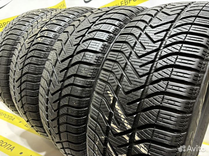 Pirelli Winter 210 SnowControl Serie III 205/55 R16 100R