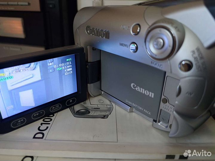 Видеокамера Canon DC100 E