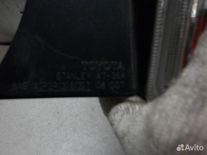 Фонарь Toyota Prius 30 2010 1.8