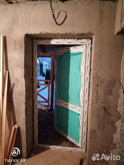 Дверь входная алюминиевая