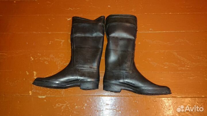 Резиновые сапоги