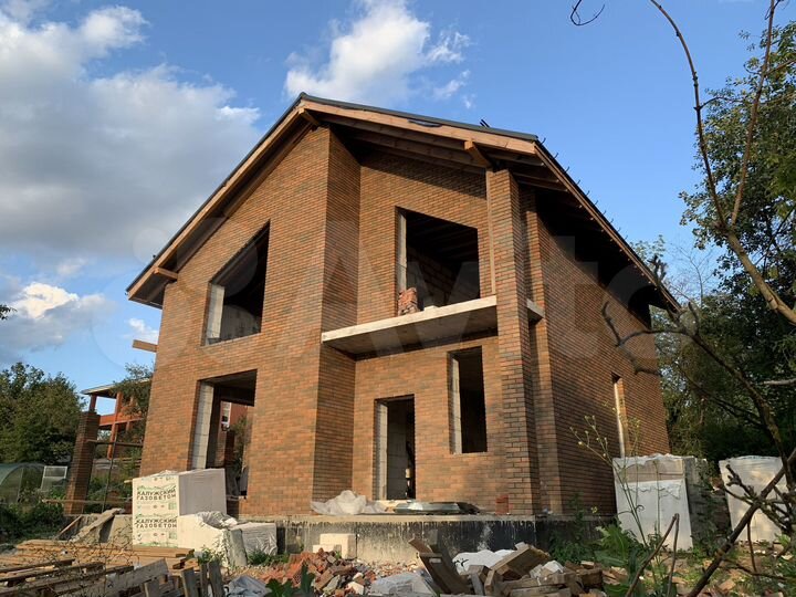 Дом 173,7 м² на участке 6 сот.