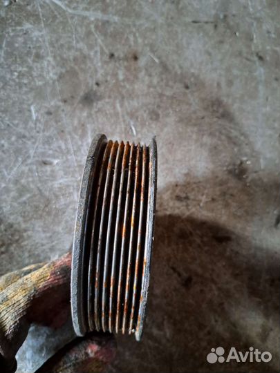 Шкив помпы Mercedes W140