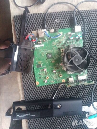 Xbox 360 e зачасти