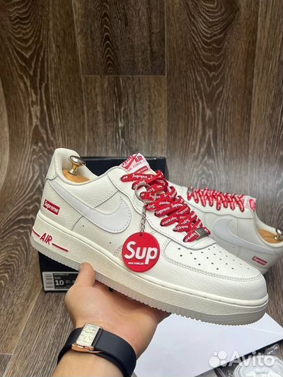 Кроссовки Nike supreme