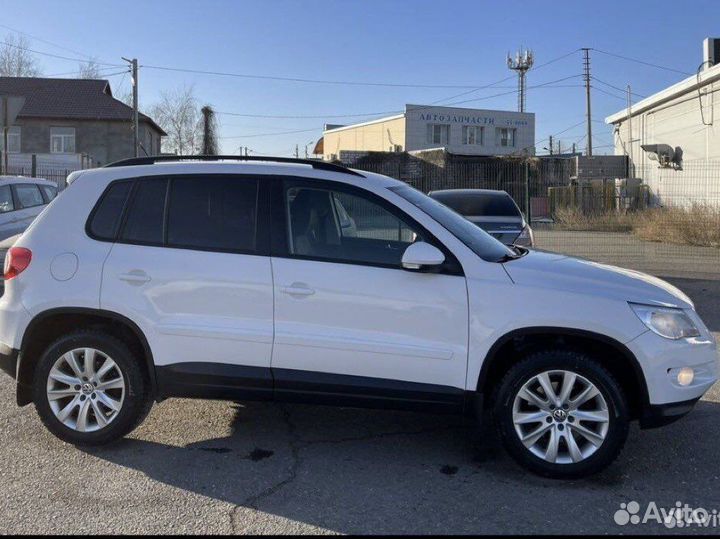 Volkswagen Tiguan 2.0 AT, 2011, 148 000 км
