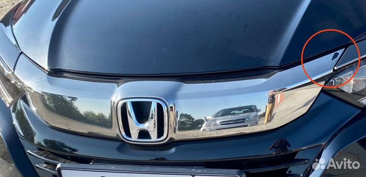 Накладка на решетку радиатора Honda Vezel ‘18