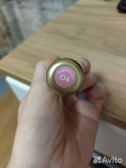 Помады и бальзамы vivienne sabo и catrice