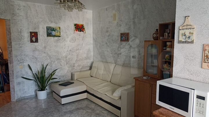 1-к. квартира, 53,3 м², 3/6 эт.