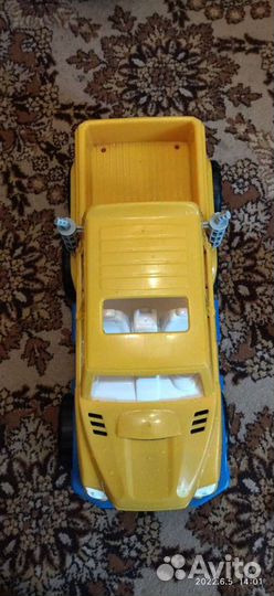 Машина Пикап