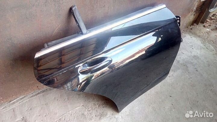Дверь задняя правая Mercedes-Benz CLS W219