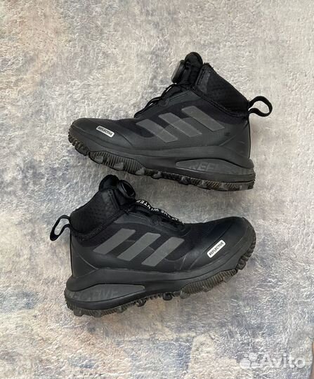 Ботинки adidas 32