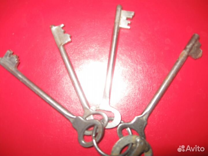 Смесители,грунтовка, отвертки, ключи,ручки