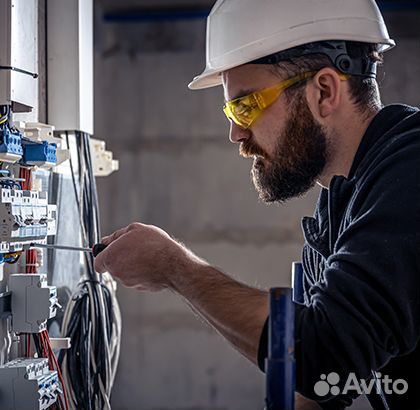 Электромонтажник Вахта