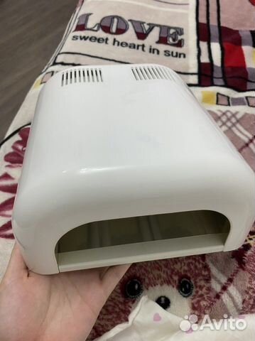 Лампа для сушки ногтей