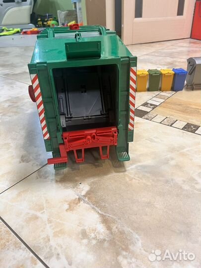 Мусоровоз bruder Mack