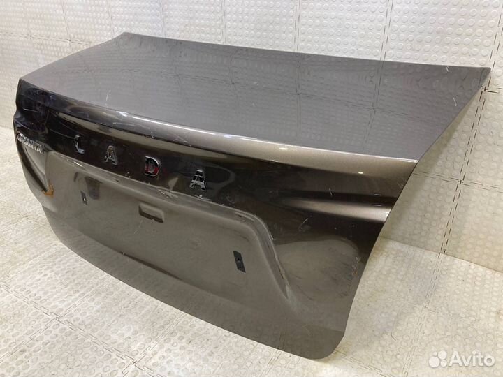 Крышка багажника Лада Гранта 2018