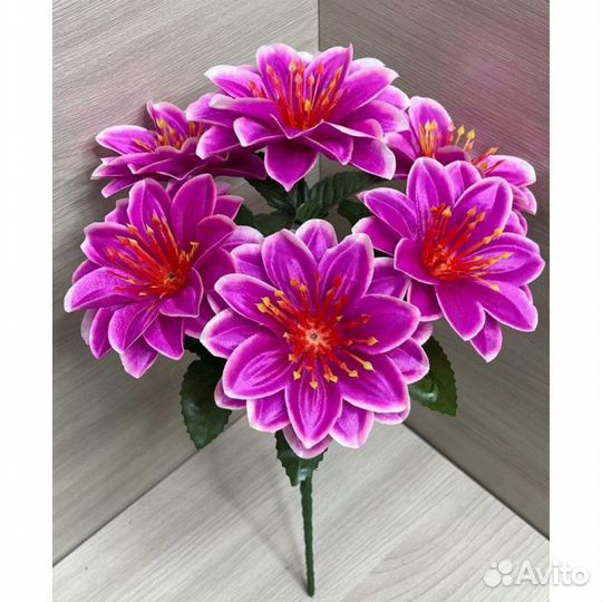 Искусственные цветы для