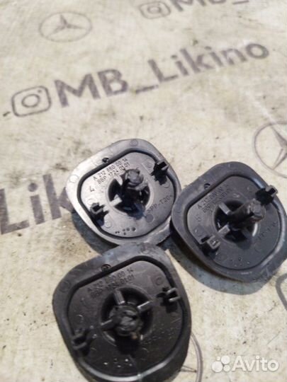 Крючок багажника Mercedes E-Class W212