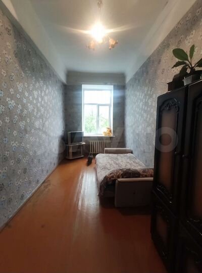 Комната 30,8 м² в 2-к., 2/5 эт.